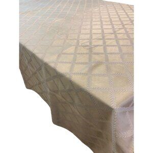 Lenox Laurel Leaf Garland 78"L x 66"w Tablecloth Table Linen Ivory